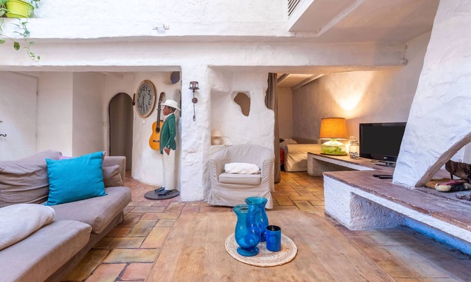 Chateaudouble Apartamento | Apartamento 'Magnifique Duplex' con vistas a la montaña y Wi-Fi