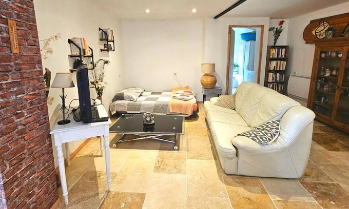 Manas Casa | Magnolia Apartment