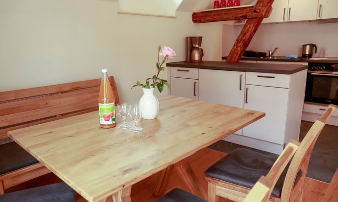 Monchsondheim Apartamento | Apartamento 'Maisonette Ferienwohnung Tenne' con jardín compartido, balcón y Wi-Fi