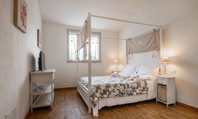 Manciano Apartamento | Apartamento 'Malva' con piscina compartida, Wi-Fi y aire acondicionado