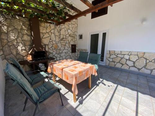 Basanija Casa | Apartment Mandica