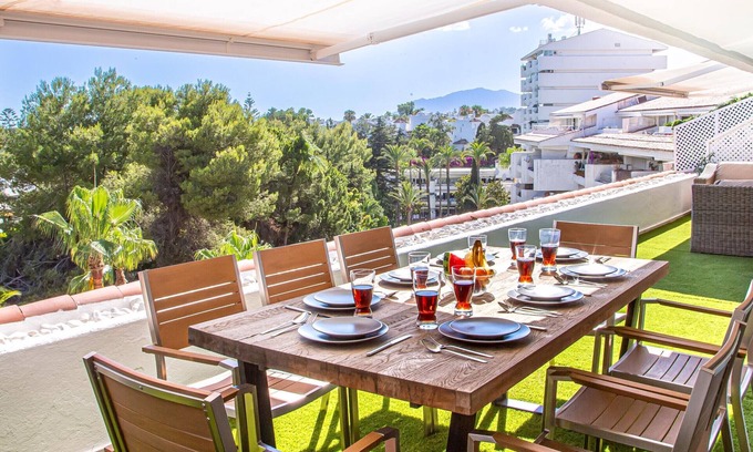 Milla de Oro Apartamento | Apartment Marbella, 4 bedrooms, 8 persons