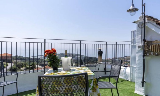 Terzorio Apartamento | Apartamento Marina by Interhome