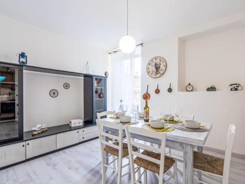 Dolcedo Apartamento | Apartment Marina by Interhome