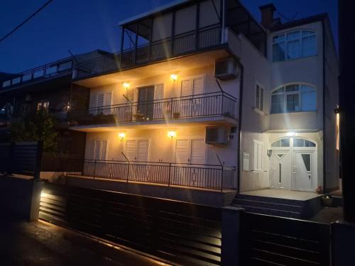 Kastel Kambelovac Apartamento | Apartment Marko
