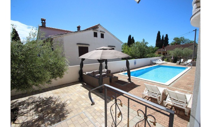 Kadumi Apartamento | Apartment Markus for 2 - Pool & BBQ