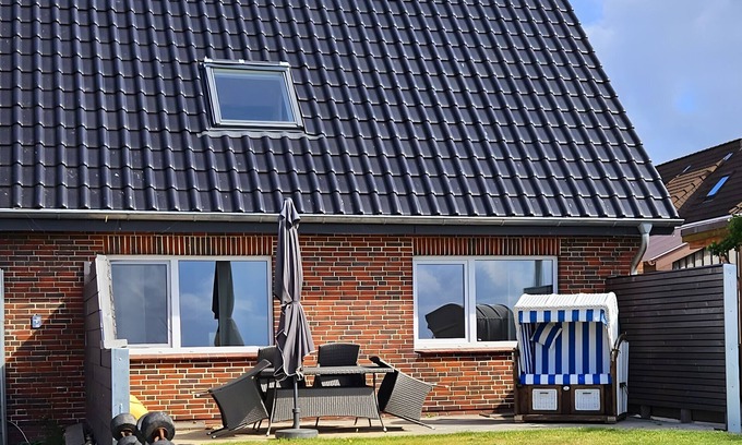 Hallig Langeneß Apartamento | Apartment 'Matje' with Lake View, Shared Terrace and Wi-Fi