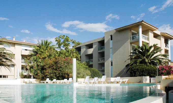 Santa-Lucia-di-Moriani Apartamento | Apartamento MB4 by Interhome