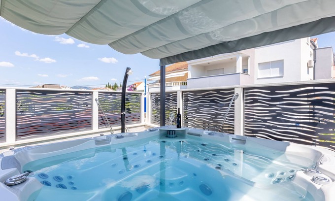 Kastela Apartamento | Apartment Merita