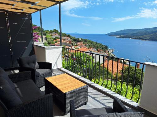 Rabac Apartamento | Apartment Mija Rabac with free parking in a garage