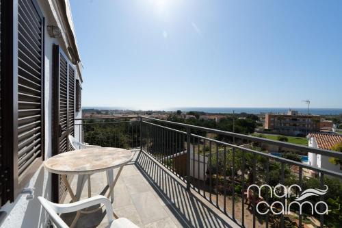 Creixell Apartamento | Apartment Mirador Creixell by MarCalma