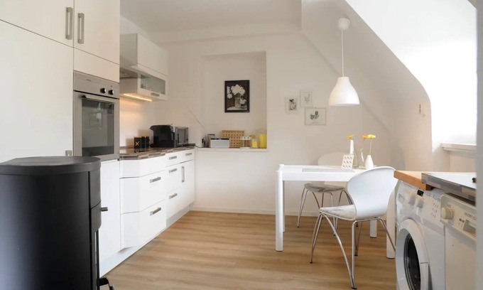 Waldshut-Tiengen Apartamento | Apartamento 'Mitten In Tiengen Zum Wohlfühlen' con terraza compartida y Wi-Fi