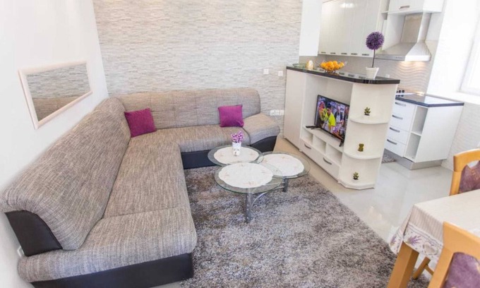 Kobas Apartamento | Apartment Mojaš - Two Bedroom Apartment with Terrace