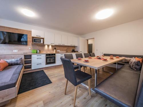 Laimach Apartamento | Apartment Montec-3 by Interhome
