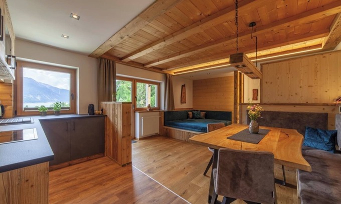 Resia Apartamento | Apartamento 'Mühlanderhof Apt Piz Lad' con vistas al lago, terraza compartida y Wi-Fi