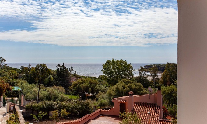 Sas Linnas Siccas Apartamento | Apartamento "Murice" con vistas al mar, jardín y Wi-Fi