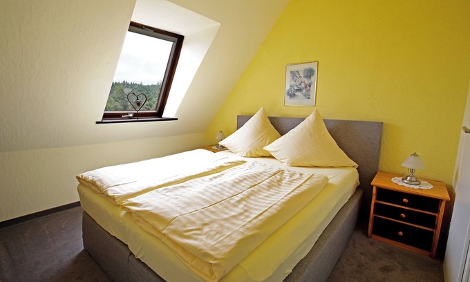 Wasserfall Apartamento | Apartment Murmeltier, 38sqm with shower/WC, max. 3 persons