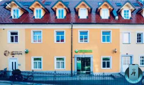 Kranj Apartamento | Apartment Na skali
