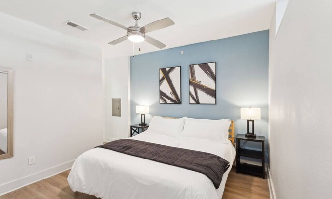 Deep Ellum Apartamento | Apartment Near Baylor Med with Pool, Gym, and Parking