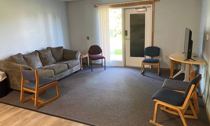 Plymouth Apartamento | Apartment near many locations.