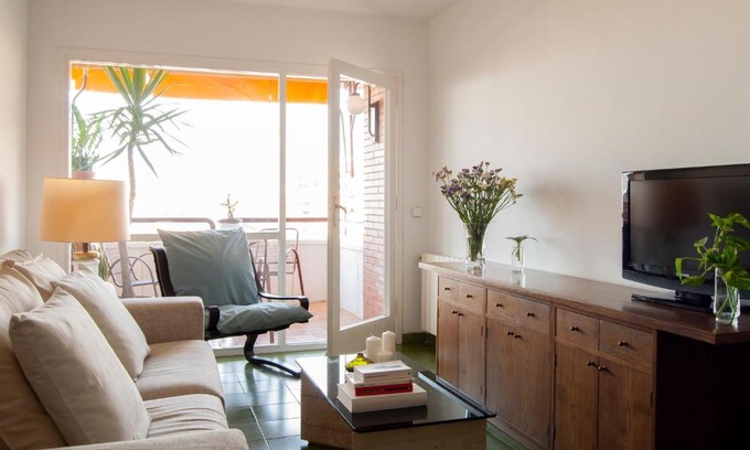 Premià de Mar Apartamento | Apartment near the beach and Port Marina of Premia