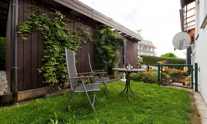 Hillesheim Apartamento | Acogedor apartamento en Hillesheim, Alemania con terraza