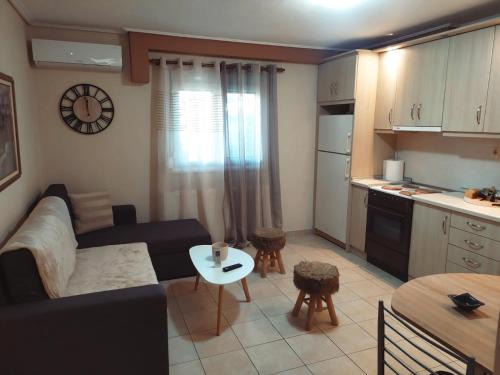 Nees Pagases Apartamento | Apartment near the sea, Volos