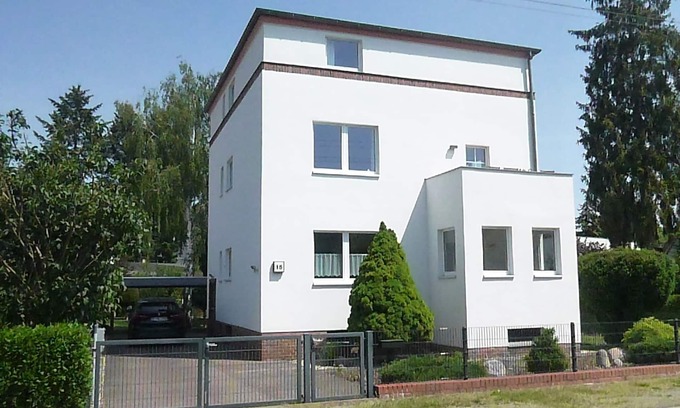 Gruenau Apartamento | Apartamento cerca del agua en Berlin-Grunau / Regattatribünen