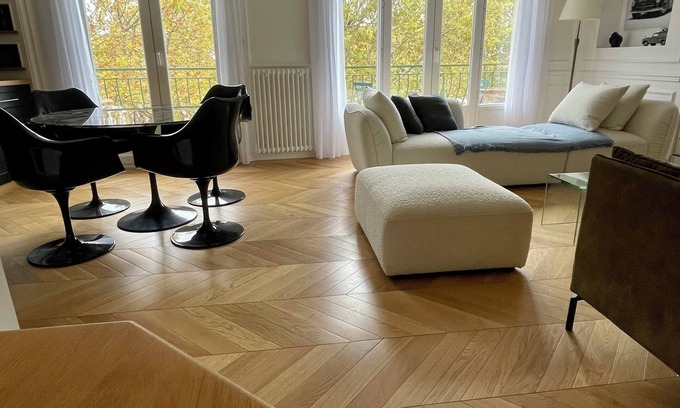 Les Halles - Valliere Apartamento | Apartment nestled in the trees