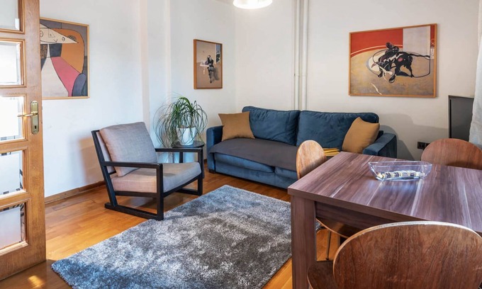 Stari Grad Apartamento | Apartment next to the National Theatre
