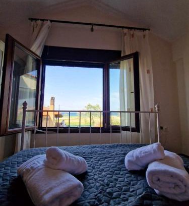 Nea Rodha Apartamento | Apartment next to the sea