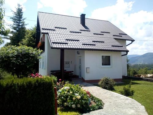 Dreznik Grad Apartamento | Apartment Nina
