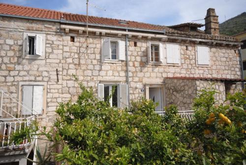 Cove Rogacic Apartamento | Apartment Nives