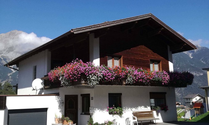 Tobadill Apartamento | Apartment no. 2 for 4 persons - House Alexandra
