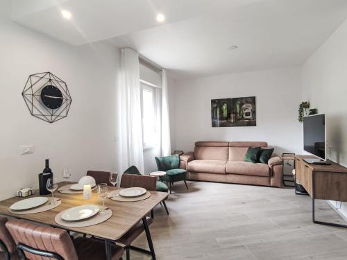 Trento Apartamento | Apartment Nonnellini by Interhome