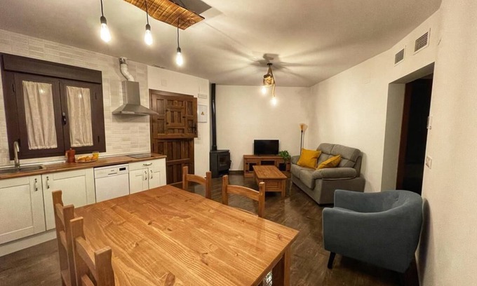 Hervas Apartamento | Apartamento número 3 bajo con terraza y jardín