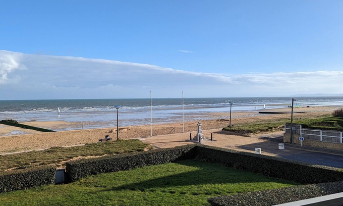 Hermanville-sur-Mer Apartamento | Seafront apartment landing beaches