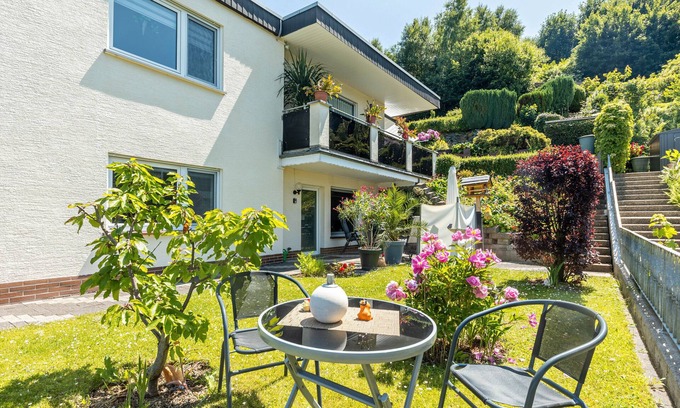 Velmede Apartamento | Apartamento 'Oase Ruhrtalblick' con vistas a la montaña, terraza privada y Wi-Fi