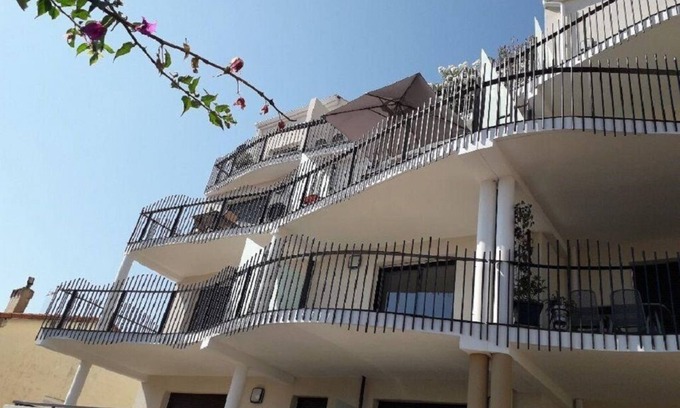 Port-Vendres Apartamento | Apartamento de 50 m2 para 2 personas con vista al mar y estacionamiento con aire acondicionado en el puerto