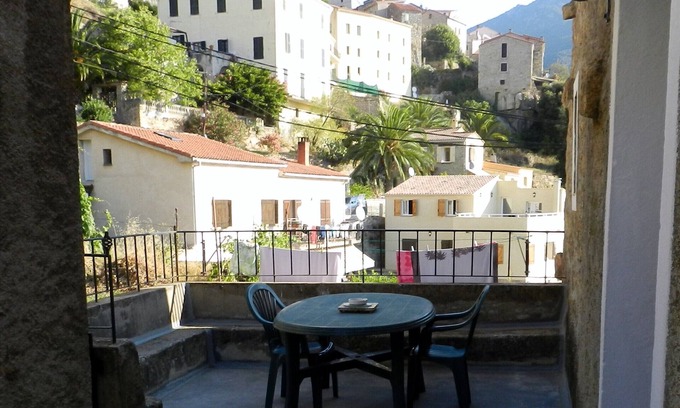 Olmeto Apartamento | Apartamento de 72 m2 en una casa en Córcega