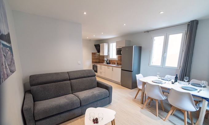 Tulette Apartamento | Apartamento-Moderno-Baño con bañera-Vista a la Ciudad-T3 de Standing Scandinave