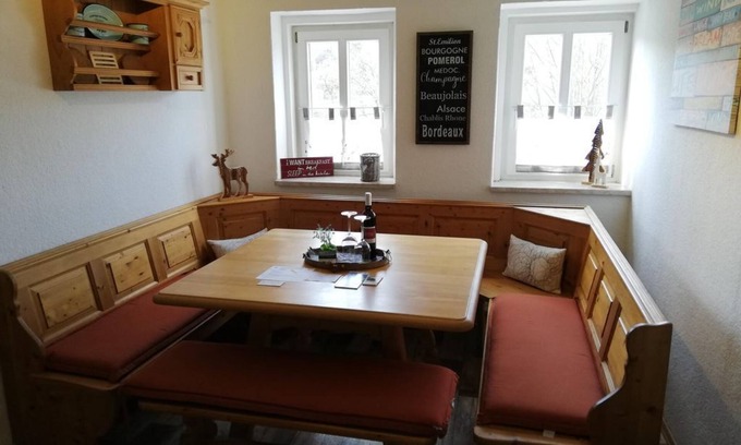 Hermannsdorf Casa | Apartment OG-1 - Ferienhaus Kaufmanns Cafe