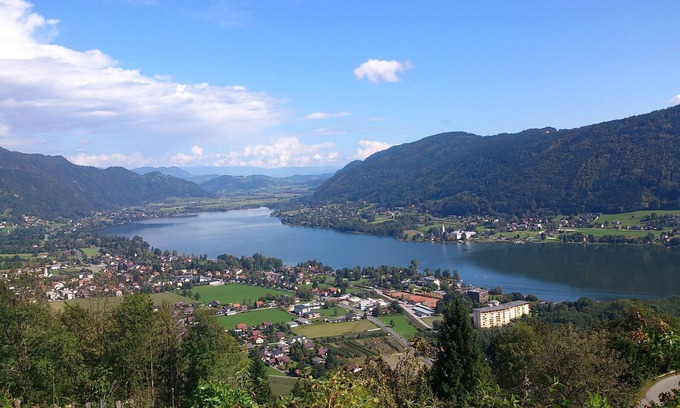 Bodensdorf Apartamento | Apartamento en el lago Ossiach, entrada gratuita al lido, apartamento para