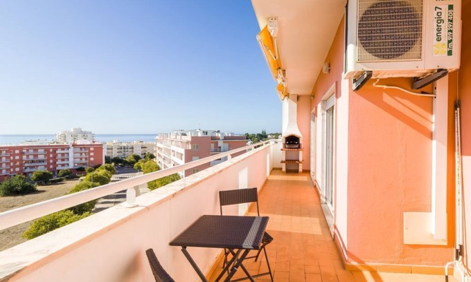 Armacao de Pera Apartamento | Apartamento en las afueras de Armacao de Pera con vista al mar