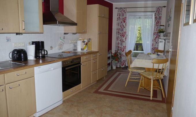 Schoenau am Koenigssee Casa | Apartment on the 1st floor. Only 10 minutes walk to the town center.