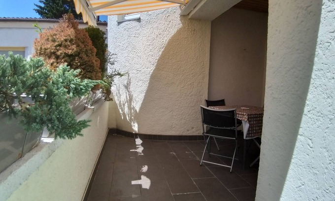 Goeppingen Apartamento | Apartamento en la planta baja con soleado balcón orientado al sur cerca de Barbarossa-Therme y del centro