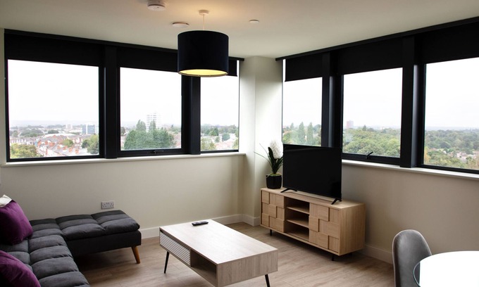 West Bromwich Apartamento | Apartamento-One Bedroom with Parking-De Lujo-Vista del valle-Baño Privado