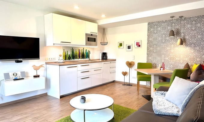 Obergrainau Apartamento | Apartamento 'One Bedroom - 304' con vistas a la montaña, piscina compartida y Wi-Fi
