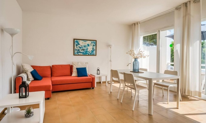Coves Noves Apartamento | Apartment "Orchidée"- sea view, swimming pool, air conditioning, terrace.