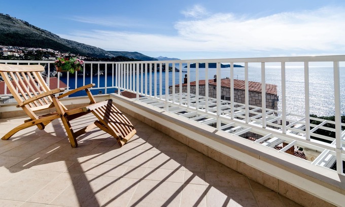 Gorica Apartamento | Apartment Paco - Apartamento de 3 dormitorios con balcón y vistas al mar